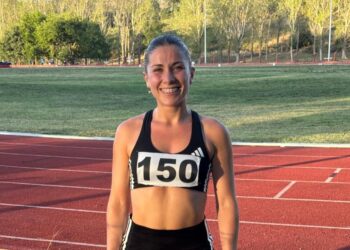 Verina Vezzi brilló en Tandil y ganó los 3000 metros con récord personal