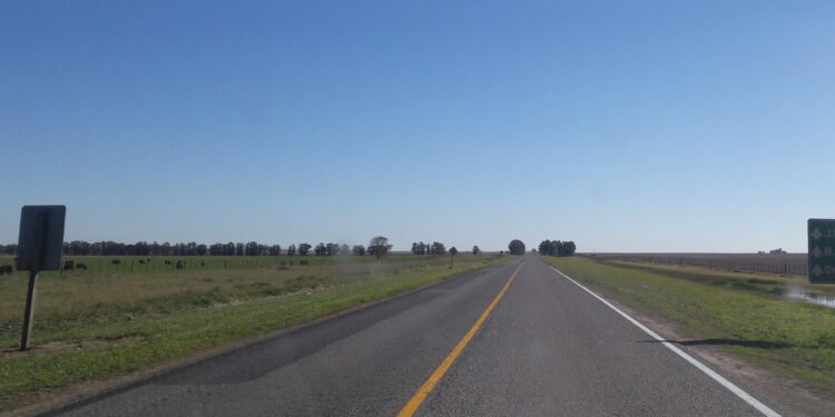 Corte total en la Ruta 86 por el vuelco de un camión a la altura de La Lita