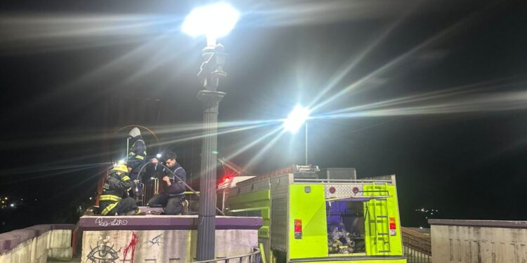 Intentó incendiar una garita del Puente Colgante y fue detenido en Necochea