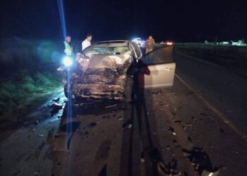 Nuevo accidente fatal en Ruta 227: dos personas murieron tras chocar contra un camión