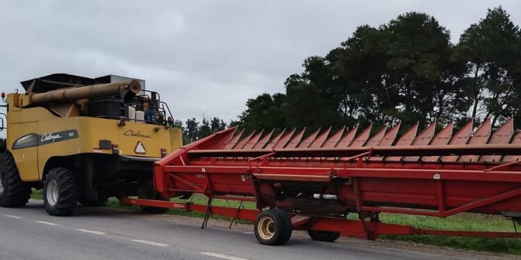 Refuerzan controles a maquinaria agrícola en rutas rurales