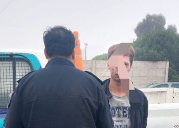 Agredieron a policías durante un operativo en Quequén y fueron detenidos