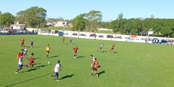 El naranja se trepó a la cima en la fecha 4