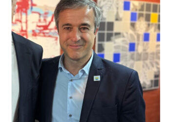 Barrena planteó desdoblar elecciones y advirtió por el impacto de la crisis en los municipios