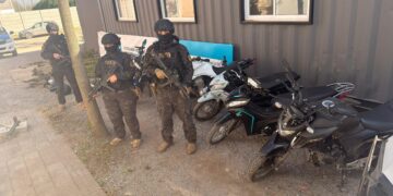 Allanamientos por picadas ilegales: secuestraron motos, droga y hubo varios aprehendidos