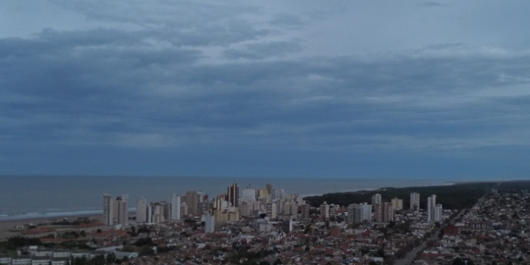 Suspenden las clases del turno vespertino en Necochea por el alerta meteorológico