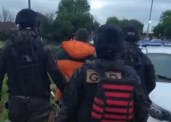 Allanamientos por el robo de una moto: cuatro aprehendidos y secuestro de droga y vehículos