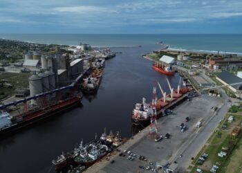 “El único norte es la gestión y las obras”: Carrillo habló sobre erosión, infraestructura y el futuro del puerto