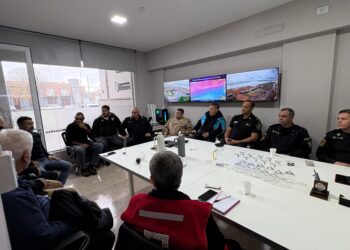 Reunión en el COM: coordinan las distintas áreas para sobrellevar el operativo por el temporal