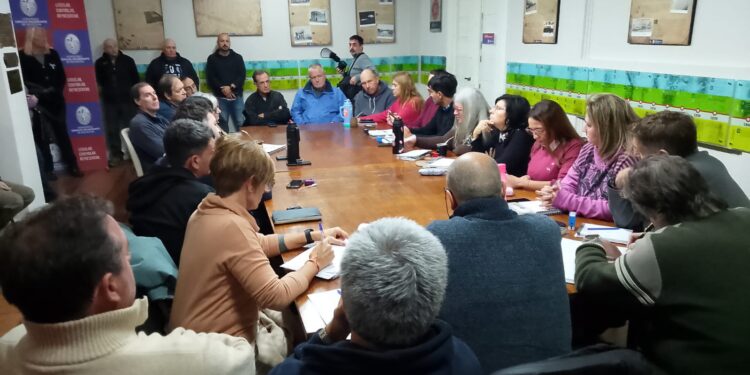 “El campo ya no pide promesas, pide respuestas”: fuerte reclamo rural en el Concejo por caminos y fondos