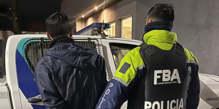 Aprehendieron a dos jóvenes tras un intento de robo en una obra en construcción