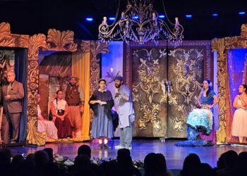 Se realizó la Gala por el Día de la Patria en el Teatro Municipal