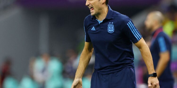 Scaloni confirmó los 26 convocados para el Mundial: Messi lidera la lista y hay ausencias que sorprenden