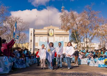 Este viernes se realizará la Promesa de Lealtad a la Bandera en la Plaza Dardo Rocha