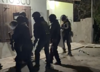 Allanamiento positivo por un robo a mano armada en Quequén: secuestraron prendas y un cuchillo