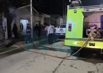 Incendio en una vivienda de Necochea: trabajaron los Bomberos