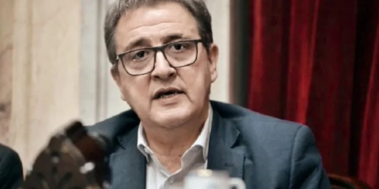 Eduardo Falcone defendió el “Super RIGI”, cuestionó a Axel Kicillof y volvió a pedir la salida de Guillermo Adorni