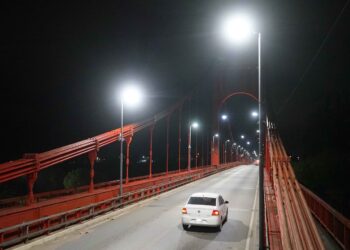 Necochea avanza con el recambio de luminarias LED y un nuevo plan de bacheo