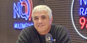 Leo Gaitán vuelve al Perito Moreno para competir en la Copa del Mundo de natación en aguas frías