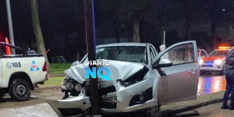 Chocó contra una columna en avenida 75: tenía 1,31 g/l de alcohol en sangre