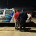 Intentó agredir a policías durante un procedimiento y terminó aprehendido