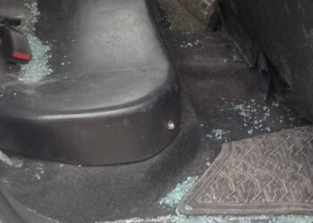 Estaba alcoholizado, quiso atacar a policías y terminó detenido tras un operativo en un bar