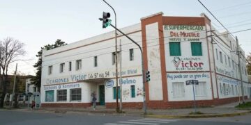 Comenzó la demolición del histórico Hotel Cervantes, un ícono del centro de Necochea