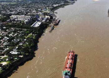 Puerto Quequén proyecta obras estratégicas y asegura que la nueva hidrovía representa una oportunidad de crecimiento
