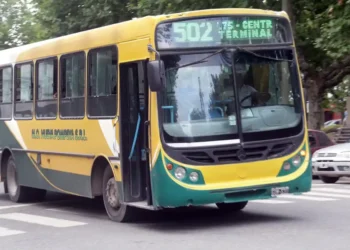 Compañía de Transportes Necochea absorberá a los trabajadores y recorridos de Nueva Pompeya