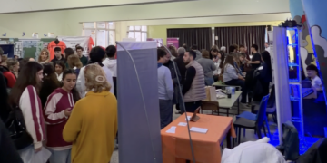 La Expo Educativa reúne a estudiantes con universidades, terciarios y propuestas de formación profesional