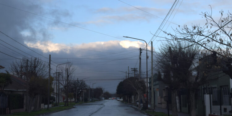 Lluvia, frío y viento para finalizar la semana en Necochea