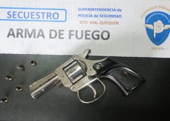 Aprehendieron a un hombre con un revólver durante un control sobre la Ruta 88