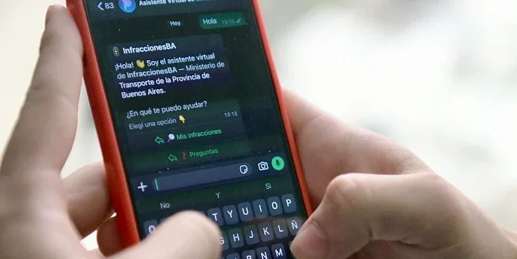 La Provincia lanzó un asistente por WhatsApp para consultar multas de tránsito en segundos