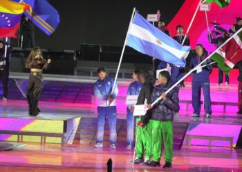 Santa Fe encendió la ilusión suramericana con una ceremonia multitudinaria en Rosario
