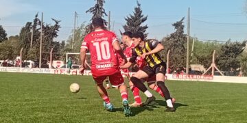 Mataderos y Jorge Newbery no se sacaron ventajas en Barrio Norte