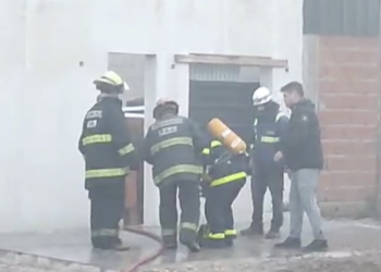 Una familia perdió todo en un incendio y necesita ayuda: esperan una beba que está a punto de nacer Una familia necesita ayuda tras perder todo en un incendio