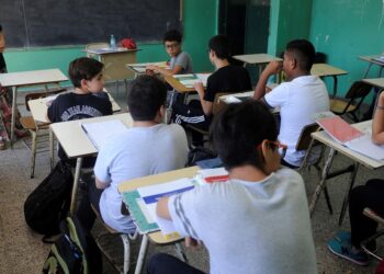 Preocupantes resultados de las pruebas PISA: casi 8 de cada 10 estudiantes argentinos no alcanzan el nivel básico en Matemática