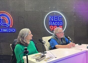 Profesionales de la salud advierten por bajos salarios, falta de personal y una demanda cada vez mayor