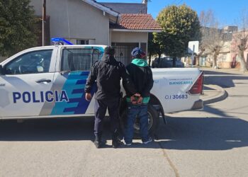 Persecución por los techos: aprehenden a un joven acusado de intentar robar en una vivienda
