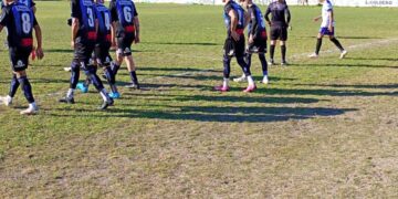 Estación sigue firme arriba y Sportivo dio el golpe ante Mataderos en el cierre de la fecha 16