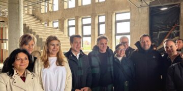 Katopodis anunció que la Casa de la Provincia podría estar terminada en julio de 2027