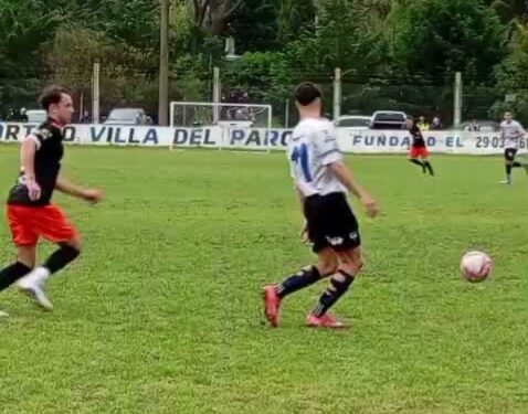 Villa Díaz Vélez goleó, Gimnasia ganó y la definición se acerca